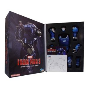 MARVEL PREASSEMBLED MODEL KITS #8: Iron Man 3 MK 38 Igor Armor Action Hero Vignette