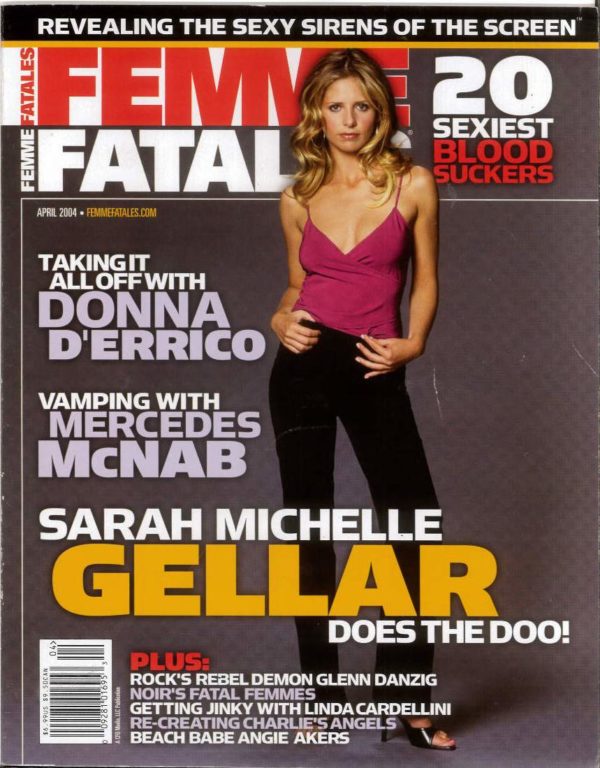 FEMME FATALES: LUSCIOUS LADIES OF HORROR-SF & FANT #1303: April 2004 Sarah Michelle Gellar Volume 13 Issue 3 (VF/NM)