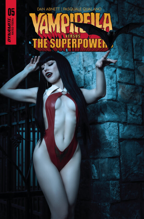 VAMPIRELLA VS SUPERPOWERS #5: Rachel Hollon Cosplay cover F